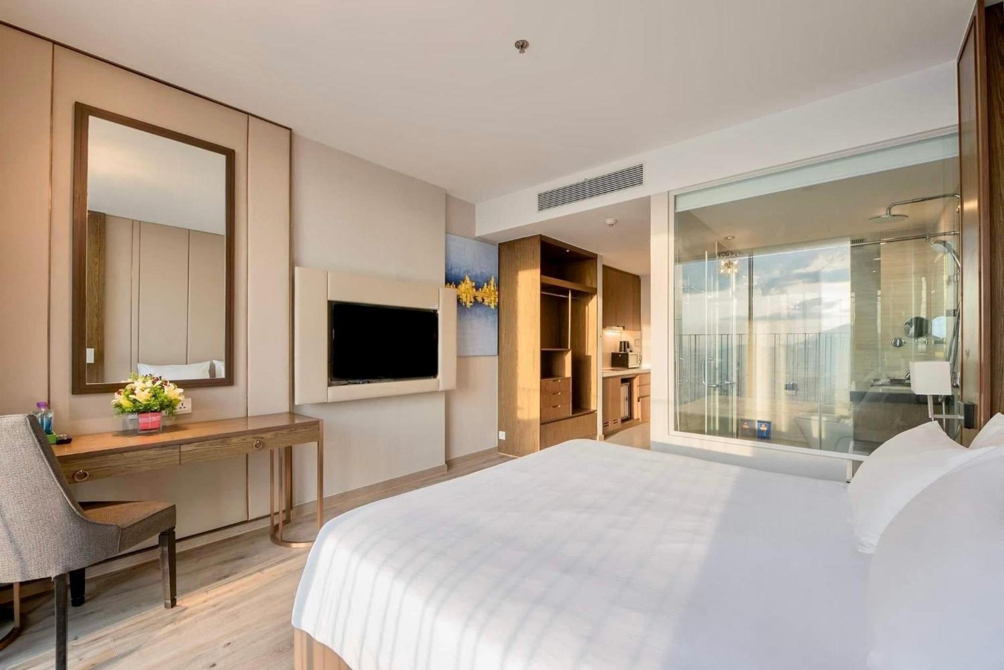 Panorama Nha Trang Central Condotel Exterior photo